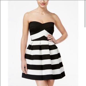 Striped Dress 🖤🤍